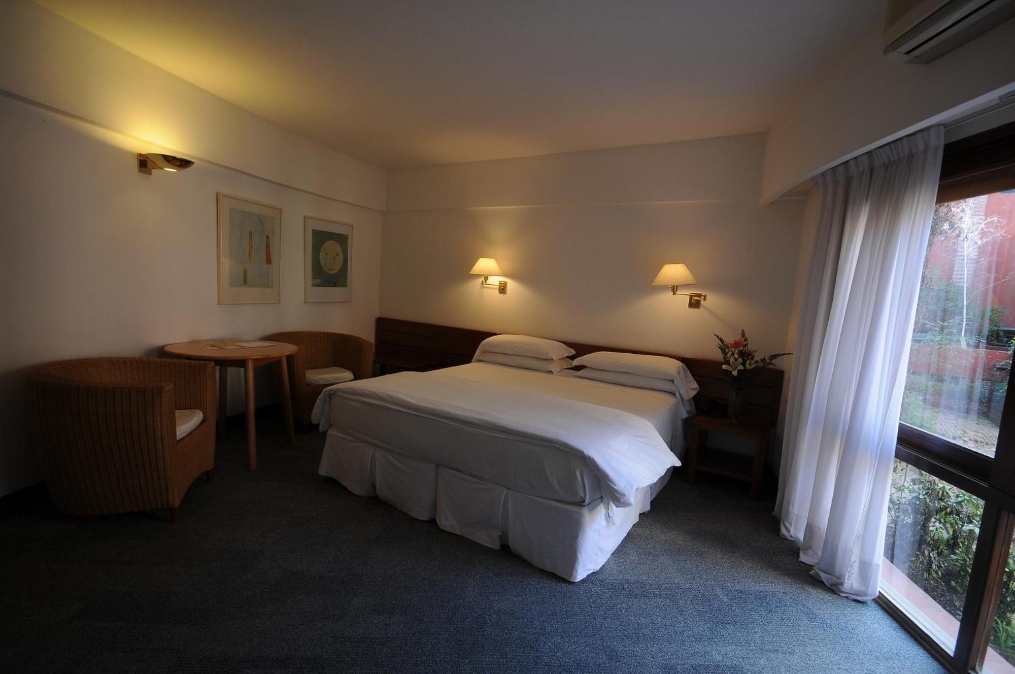Hotel Del Bosque 4*